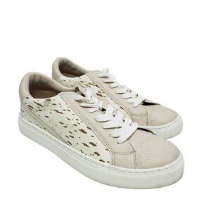 Universal‎ Thread Shoes Brittin Gold Sneakers Sneakers Women's Size 8